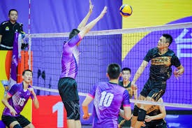 2013 波士顿坚韧：红袜队在波士顿马拉松爆炸案后夺冠，大卫·欧提兹在演讲中喊出“这是我们的城市”